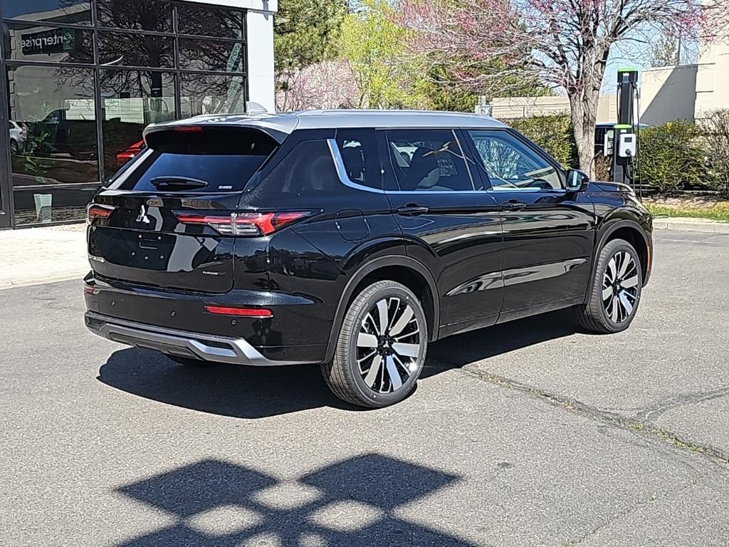 new 2025 Mitsubishi Outlander car, priced at $38,532