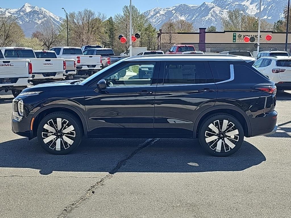 new 2025 Mitsubishi Outlander car, priced at $38,532