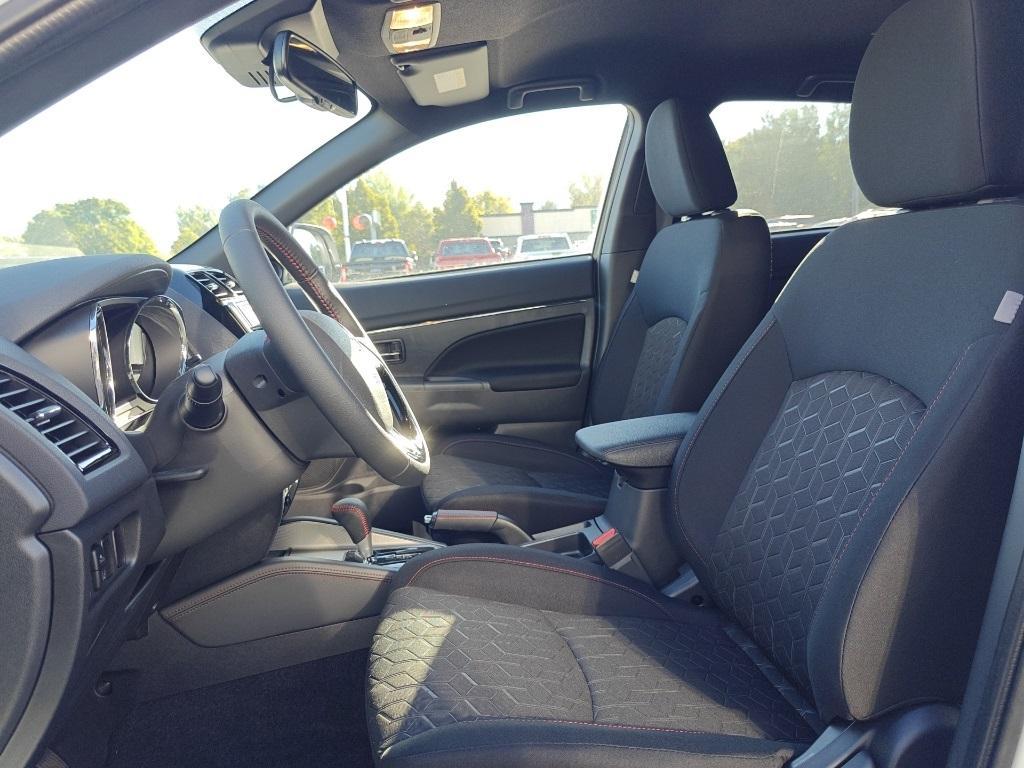 new 2025 Mitsubishi Outlander Sport car, priced at $28,110