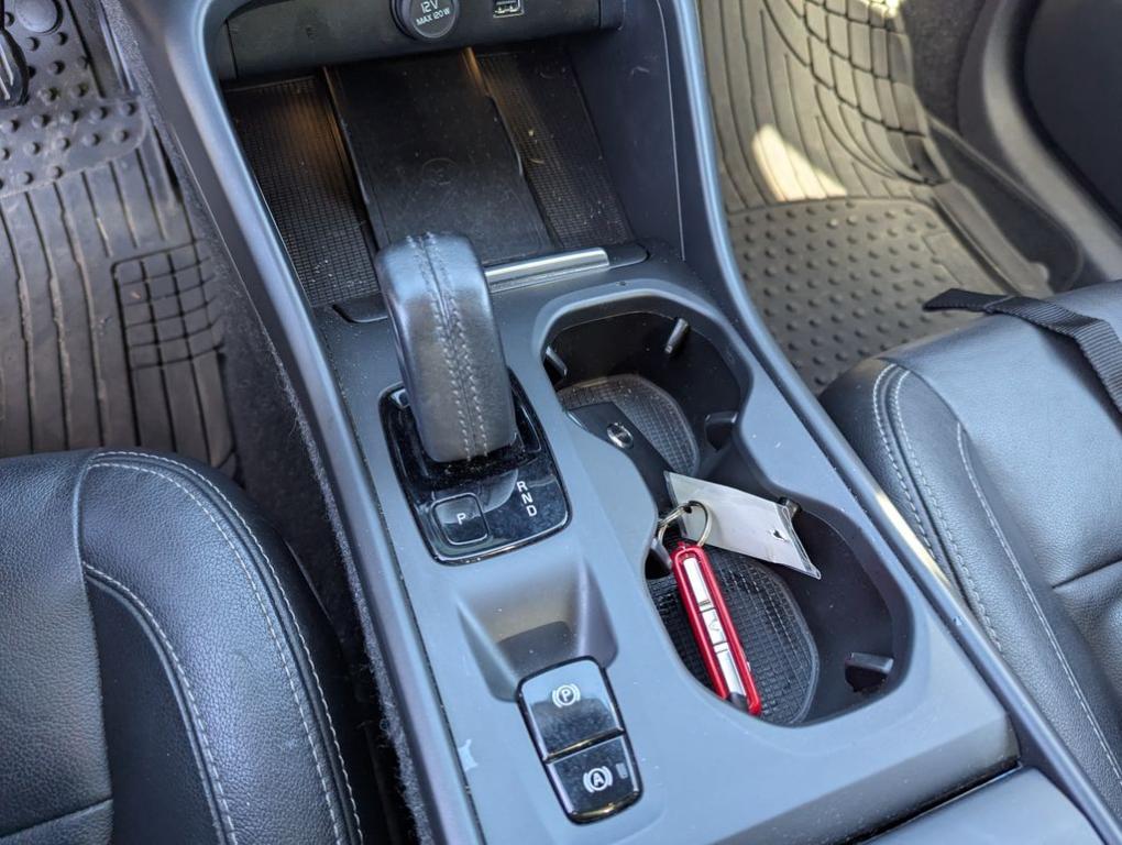 used 2019 Volvo XC40 car, priced at $15,766