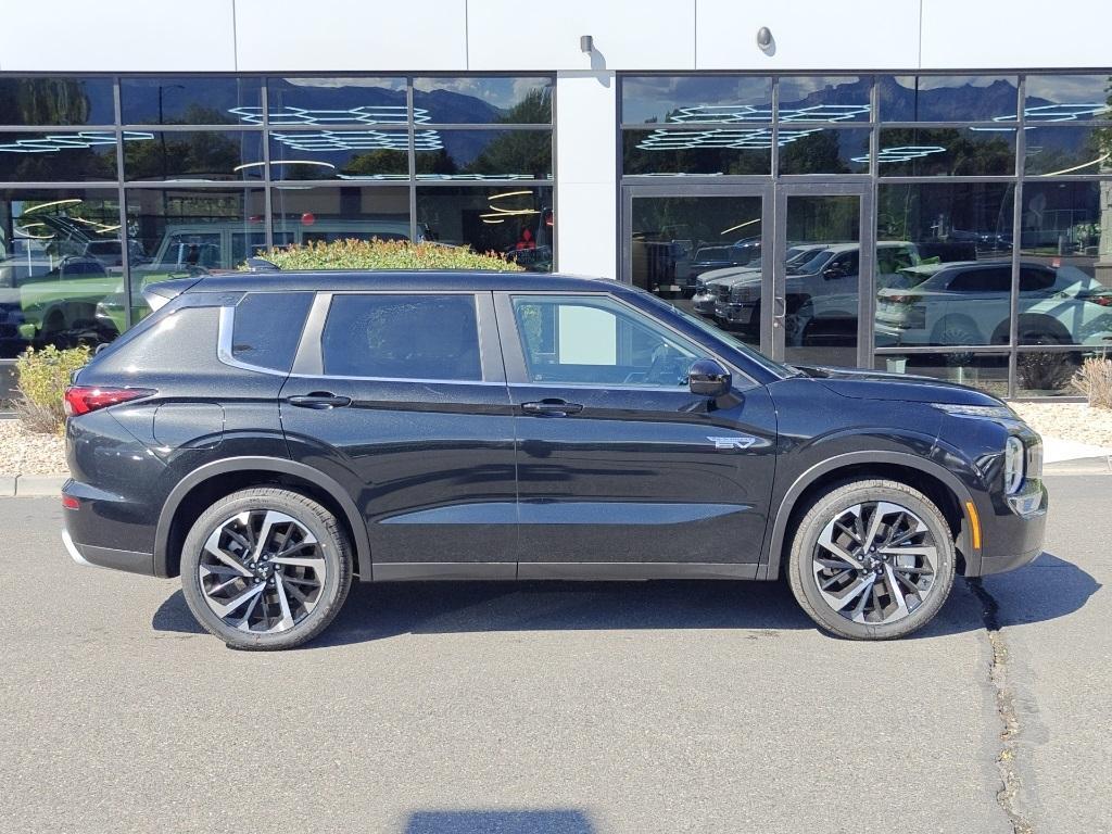 new 2025 Mitsubishi Outlander PHEV car, priced at $41,655