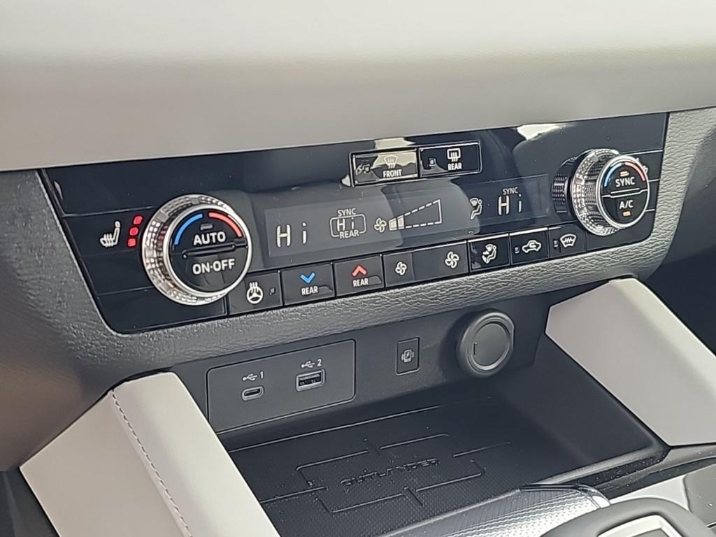 new 2025 Mitsubishi Outlander PHEV car, priced at $41,905