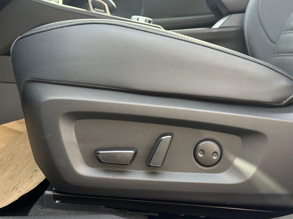 used 2025 Mitsubishi Outlander PHEV car, priced at $39,999