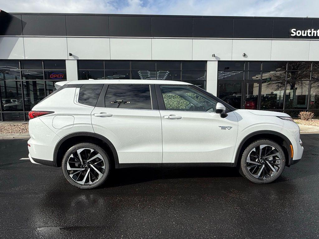 used 2025 Mitsubishi Outlander PHEV car, priced at $39,999