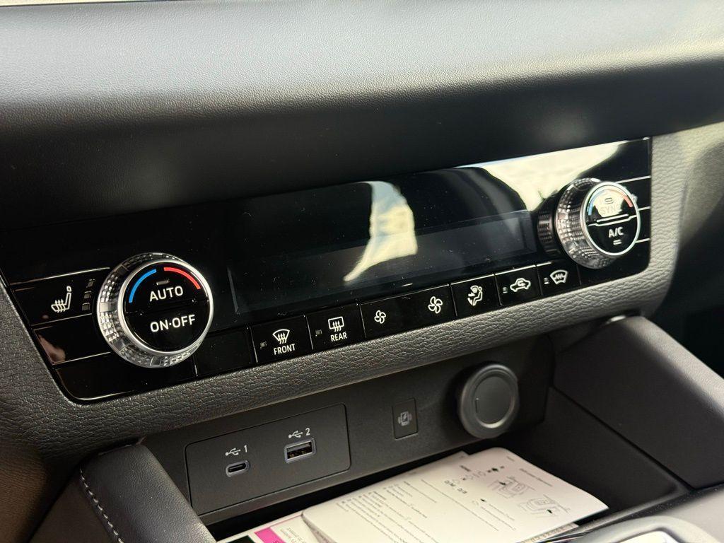 used 2025 Mitsubishi Outlander PHEV car, priced at $39,999