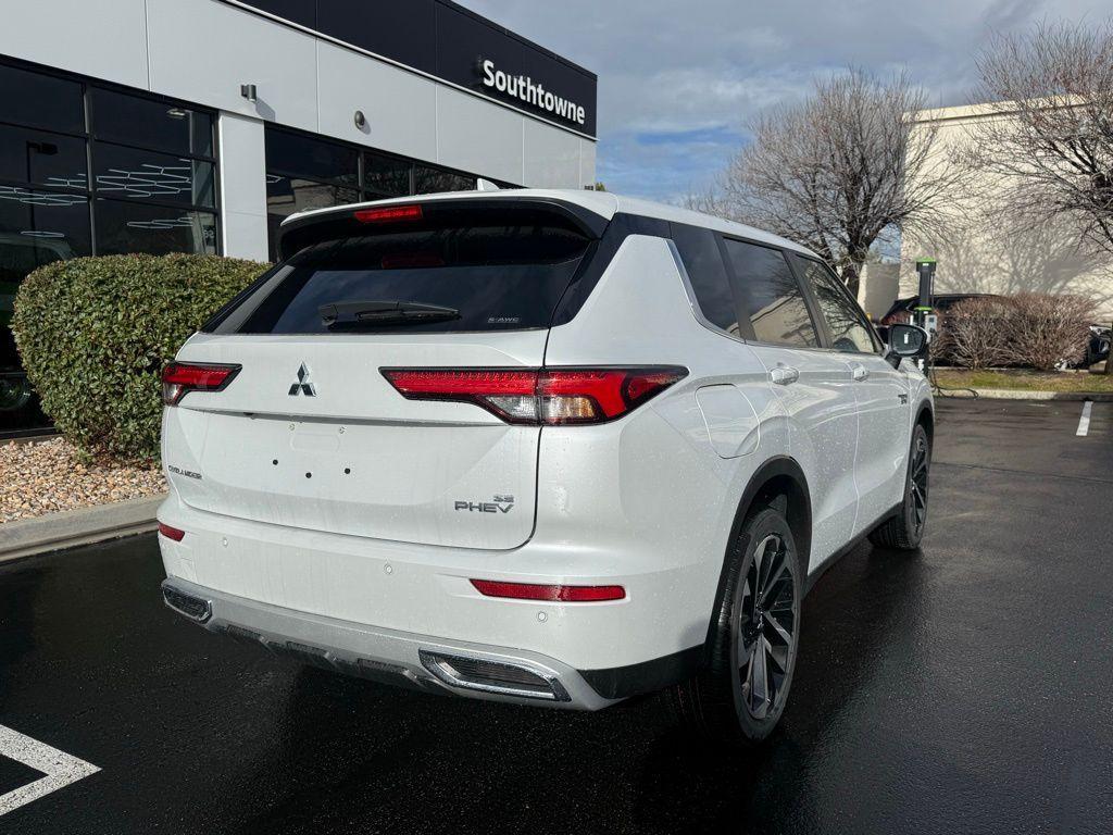 used 2025 Mitsubishi Outlander PHEV car, priced at $39,999