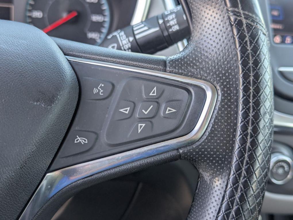 used 2021 Chevrolet Equinox car, priced at $12,888