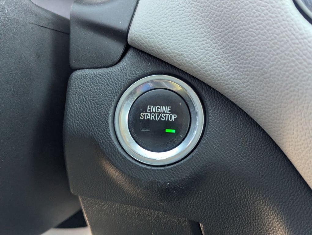 used 2021 Chevrolet Equinox car, priced at $12,888