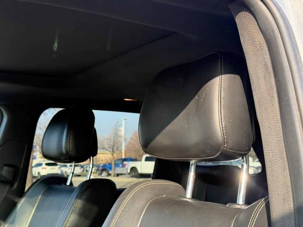 used 2015 Jeep Grand Cherokee car, priced at $12,495