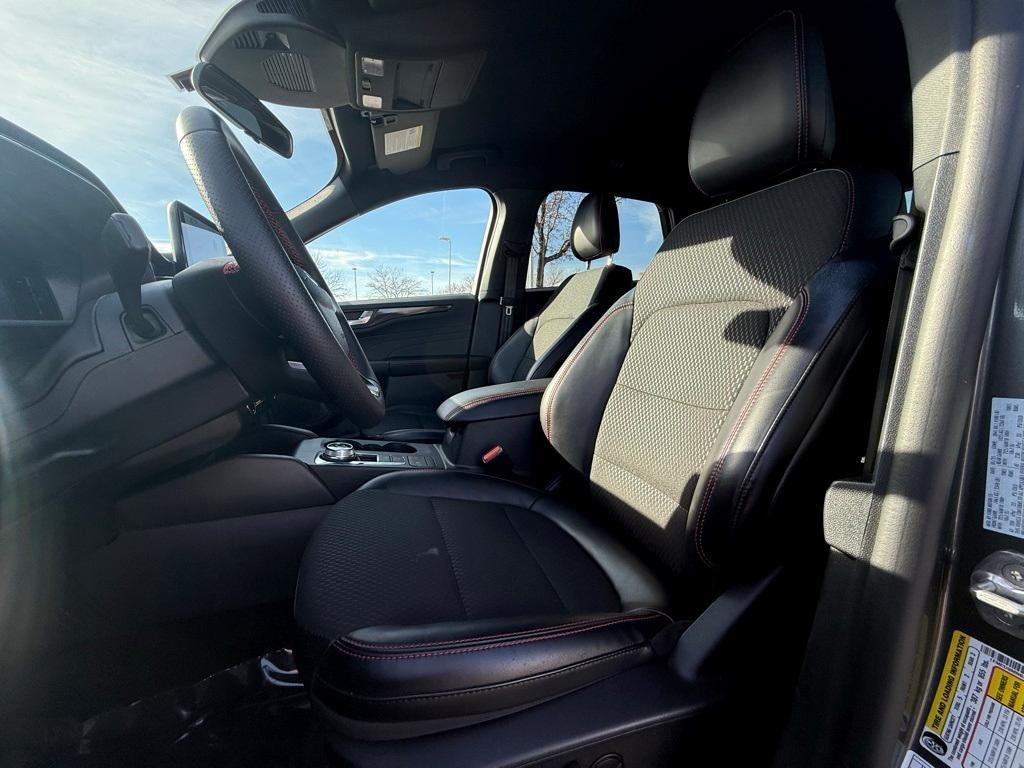 used 2025 Ford Escape car, priced at $24,861