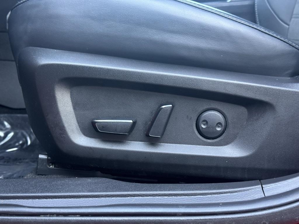 used 2023 Mitsubishi Outlander car, priced at $23,344