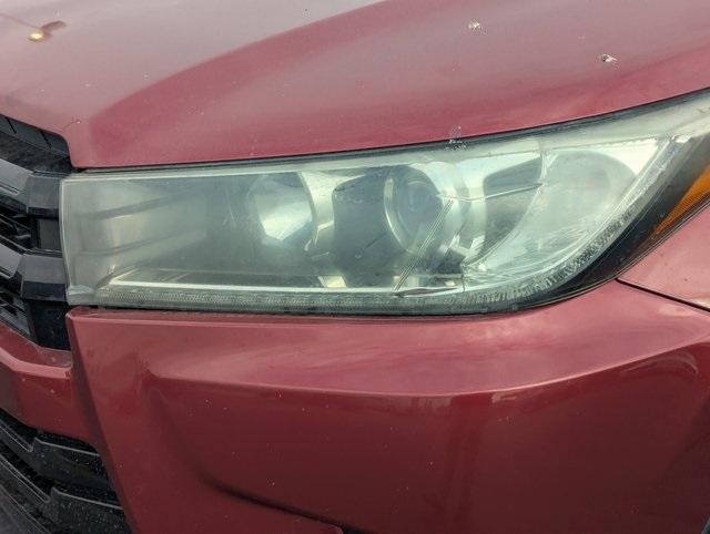 used 2019 Toyota Highlander car, priced at $17,888