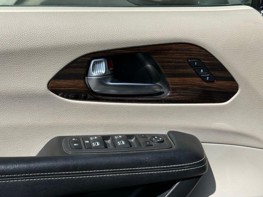 used 2021 Chrysler Pacifica car, priced at $31,900