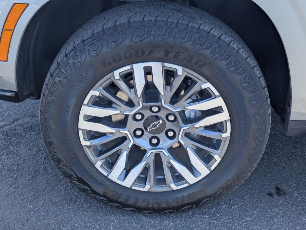 used 2025 Chevrolet Suburban car, priced at $64,966