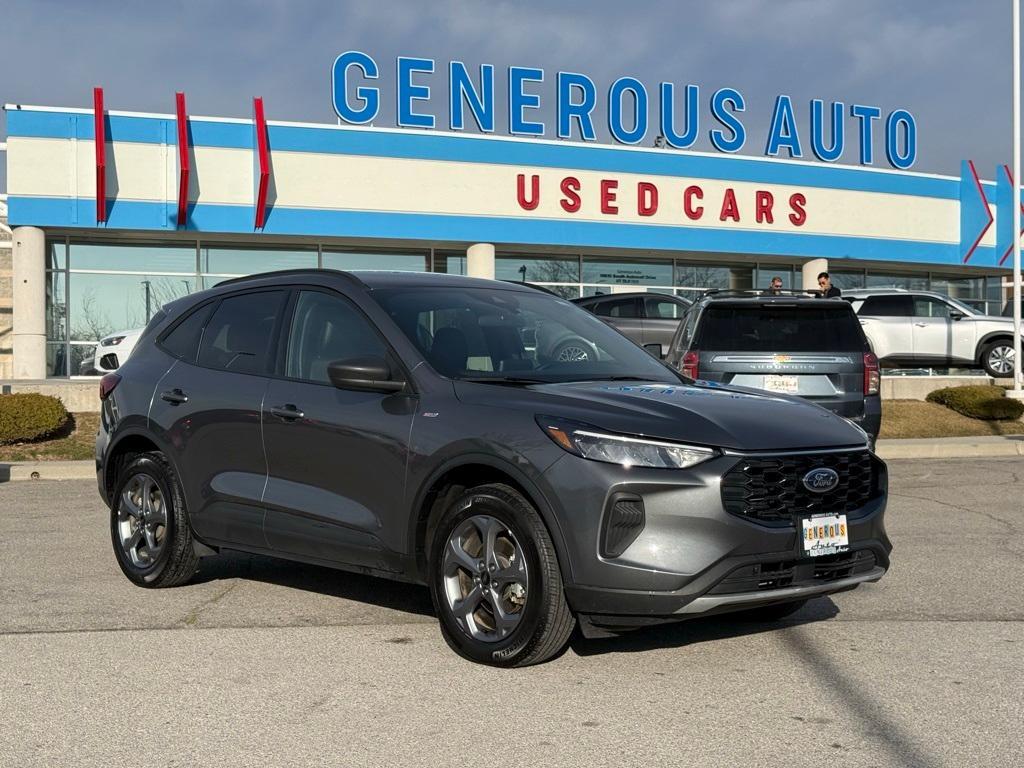 used 2025 Ford Escape car, priced at $24,581