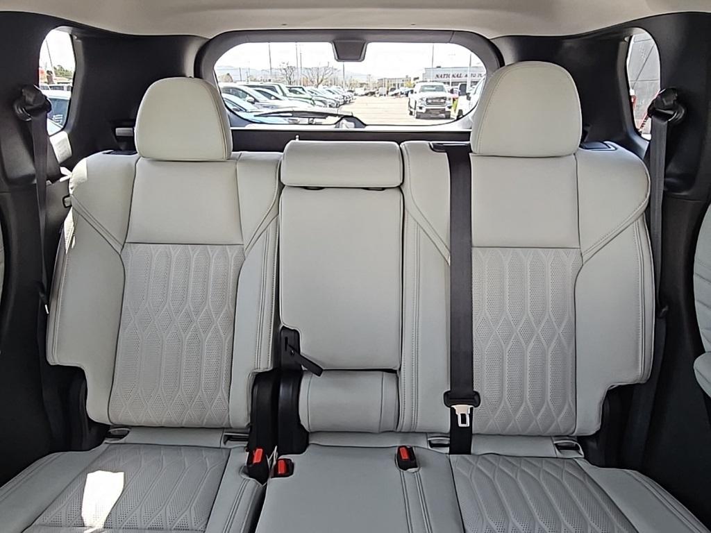 new 2025 Mitsubishi Outlander car, priced at $38,655