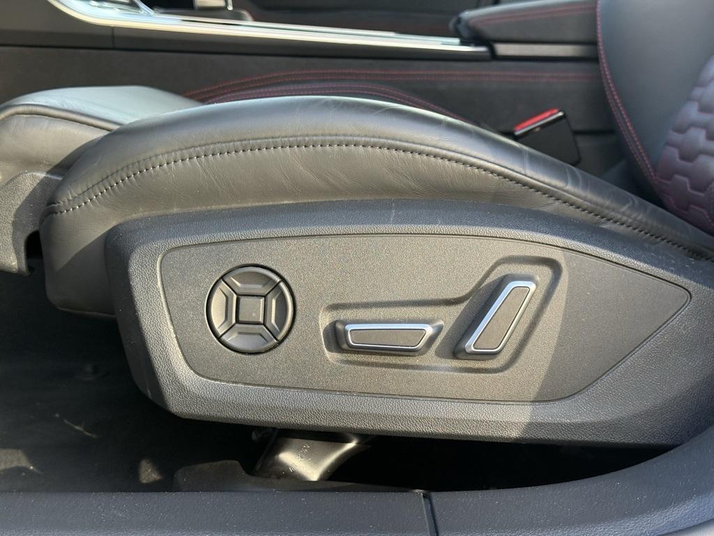 used 2025 Audi RS 6 Avant car, priced at $140,750