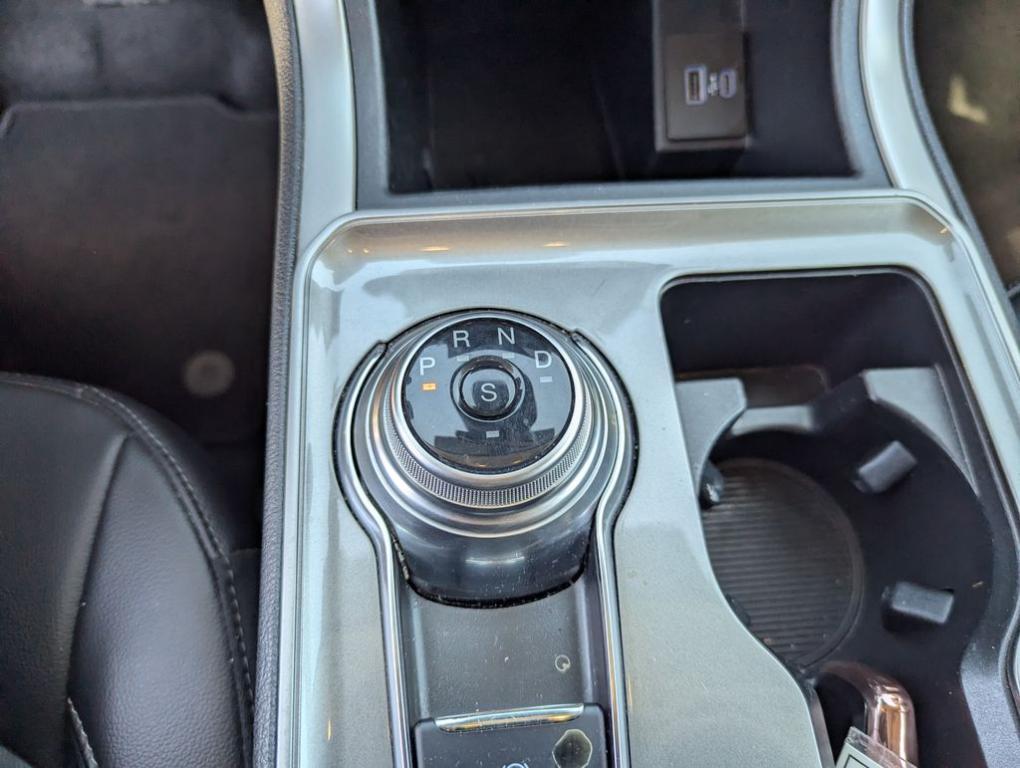 used 2024 Ford Edge car, priced at $24,277