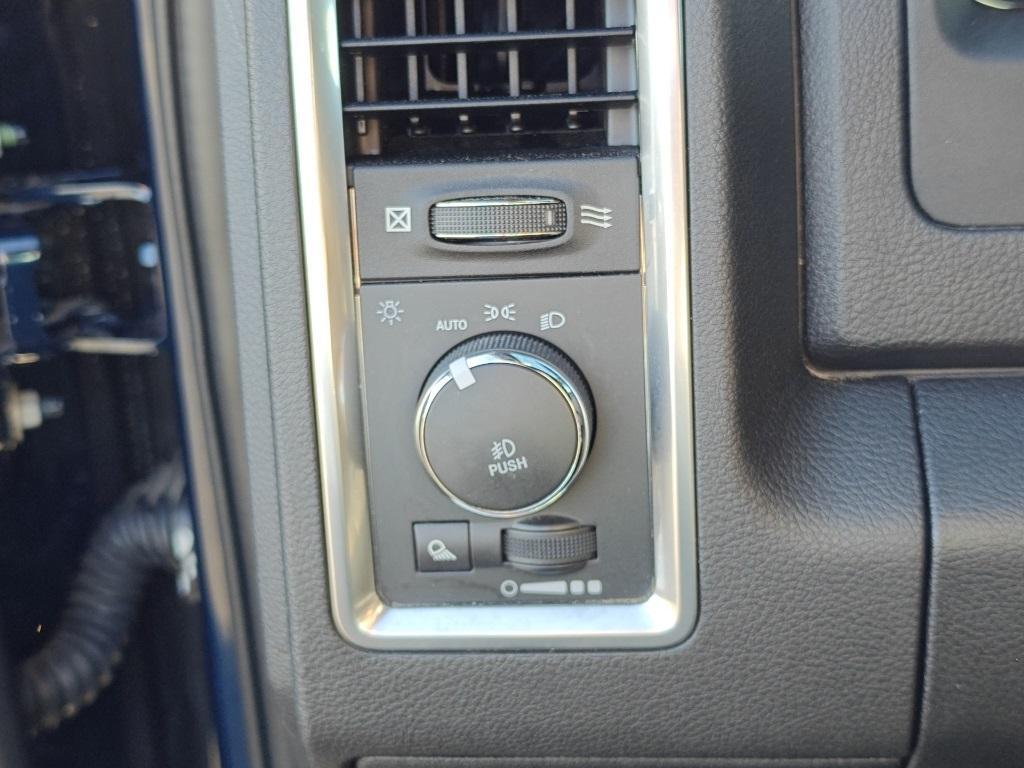 used 2022 Ram 1500 Classic car, priced at $35,222