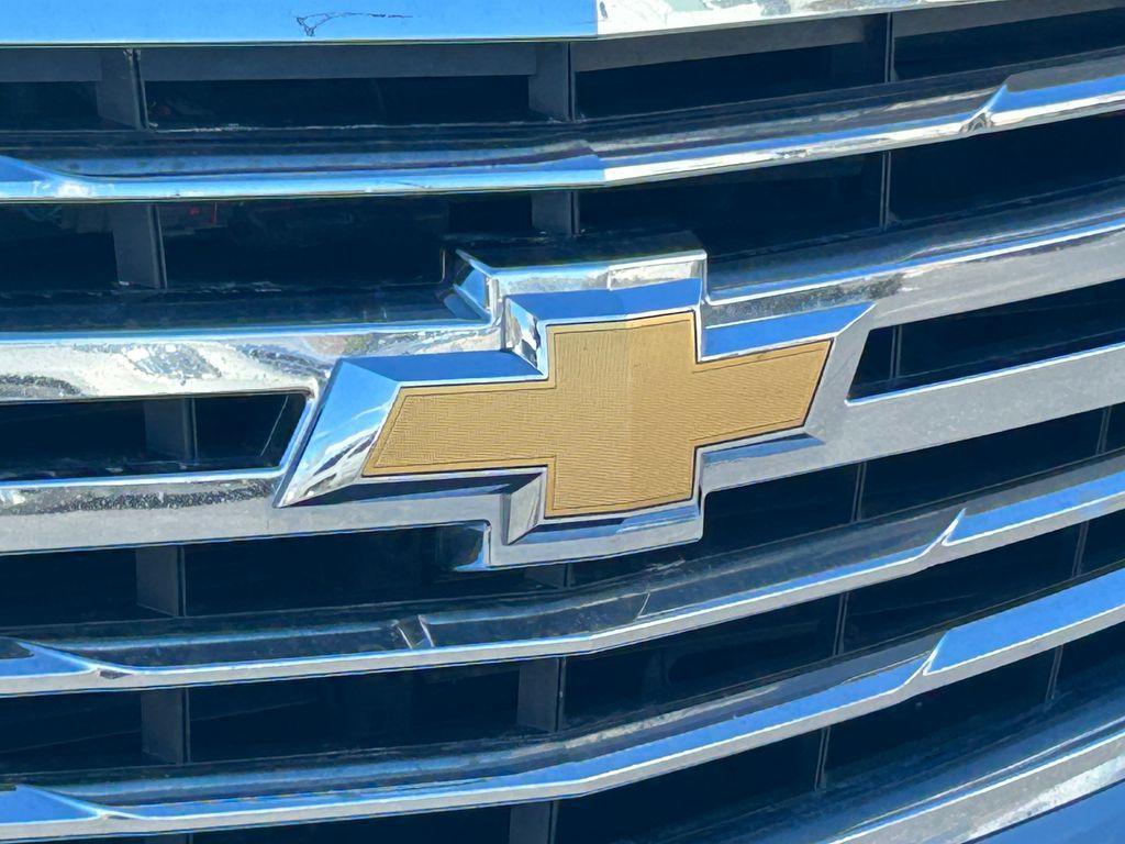 used 2019 Chevrolet Suburban car, priced at $20,488