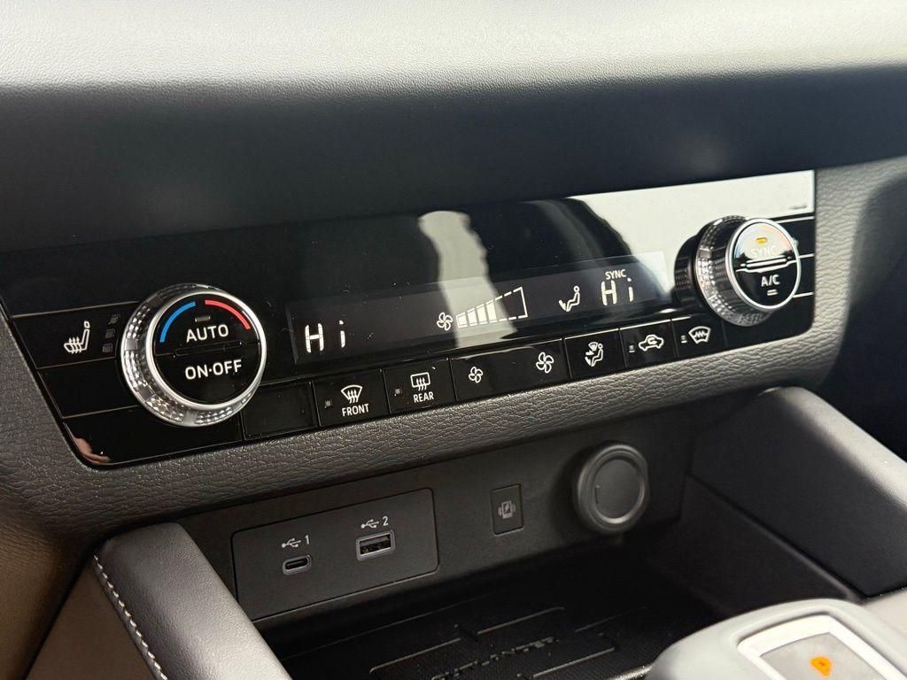 used 2025 Mitsubishi Outlander PHEV car, priced at $35,626