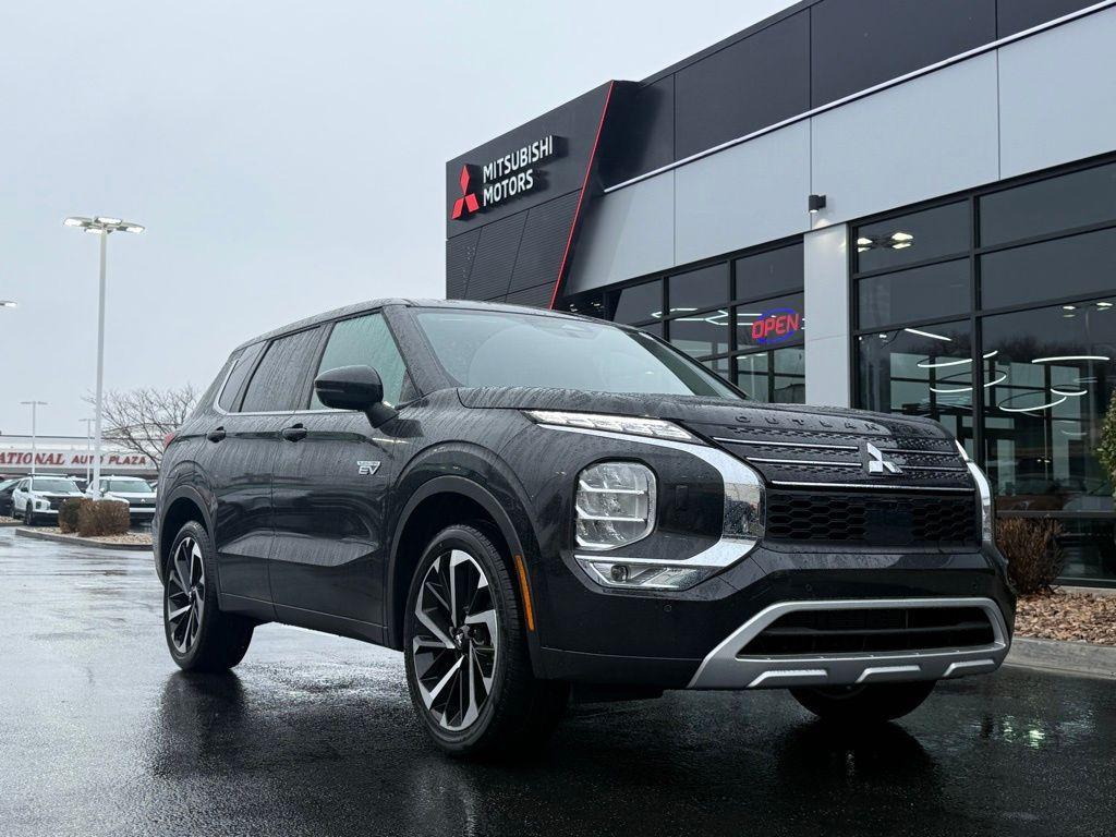 used 2025 Mitsubishi Outlander PHEV car, priced at $36,299