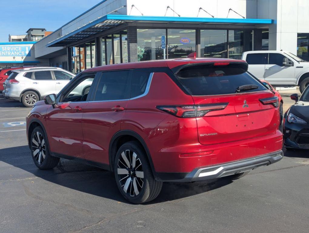 used 2025 Mitsubishi Outlander car, priced at $26,588