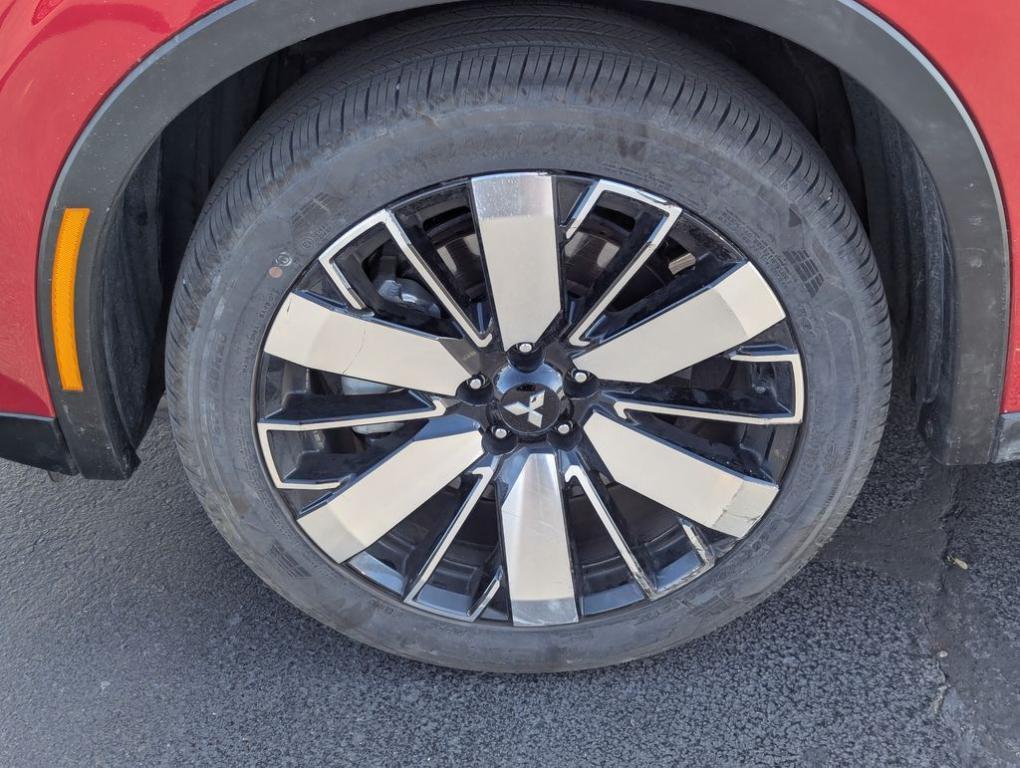 used 2025 Mitsubishi Outlander car, priced at $26,588