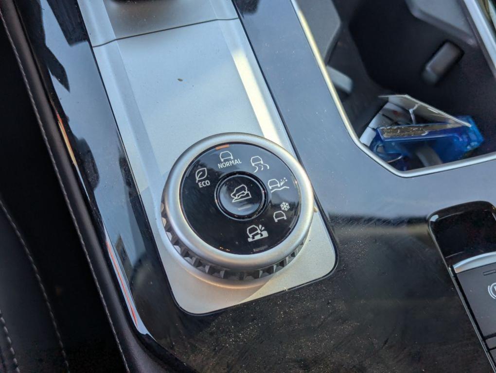 used 2025 Mitsubishi Outlander car, priced at $26,588