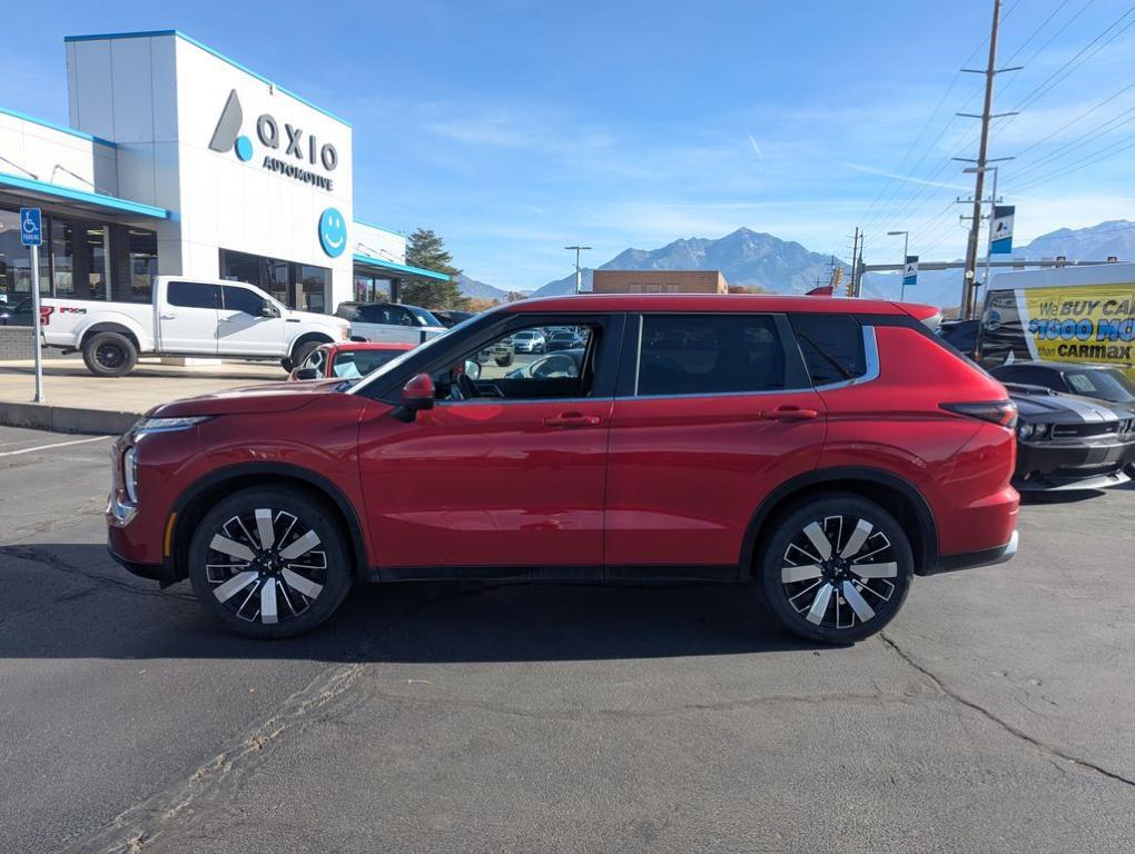 used 2025 Mitsubishi Outlander car, priced at $26,588