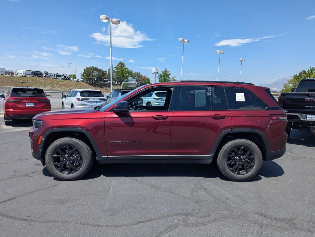 used 2025 Jeep Grand Cherokee car, priced at $38,166