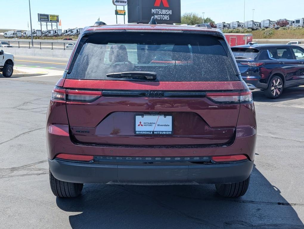 used 2025 Jeep Grand Cherokee car, priced at $38,166