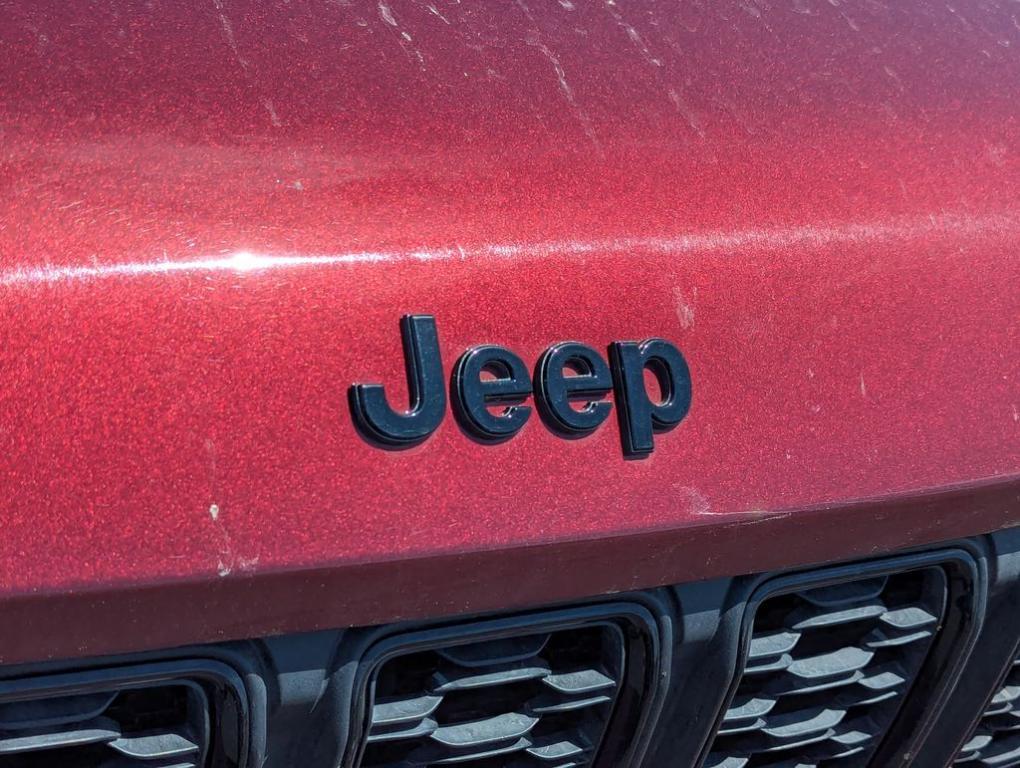 used 2025 Jeep Grand Cherokee car, priced at $38,166