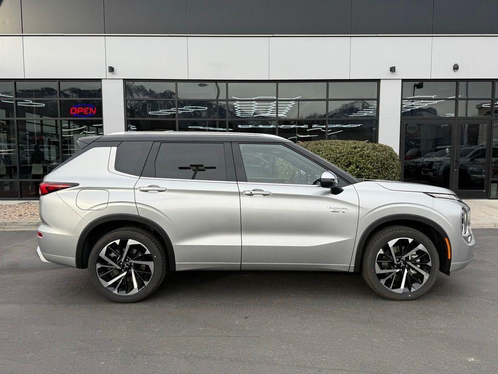 used 2025 Mitsubishi Outlander PHEV car, priced at $41,995