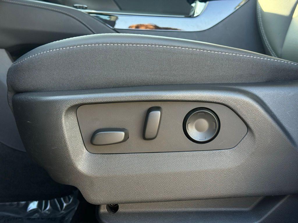 used 2025 Buick Envision car, priced at $29,739