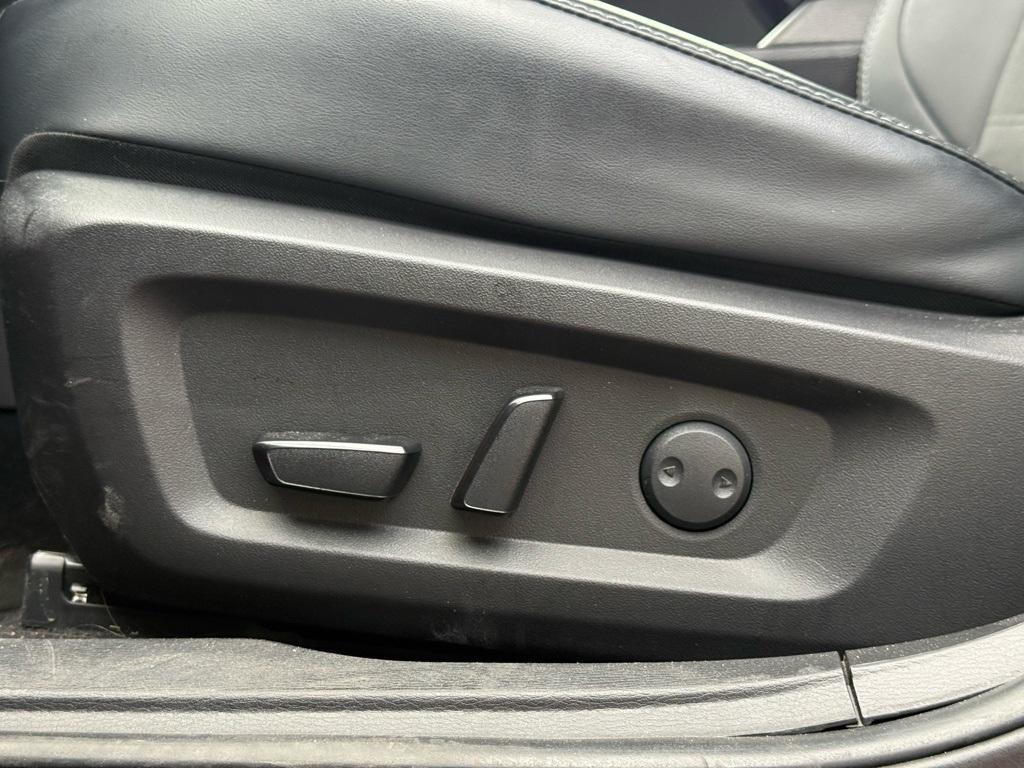 used 2024 Mitsubishi Outlander car, priced at $24,995