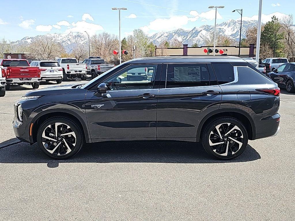 new 2025 Mitsubishi Outlander PHEV car, priced at $41,154