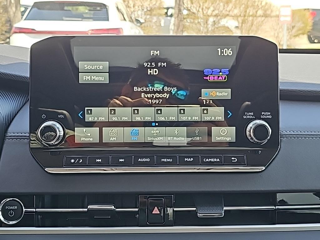 new 2025 Mitsubishi Outlander PHEV car, priced at $41,565