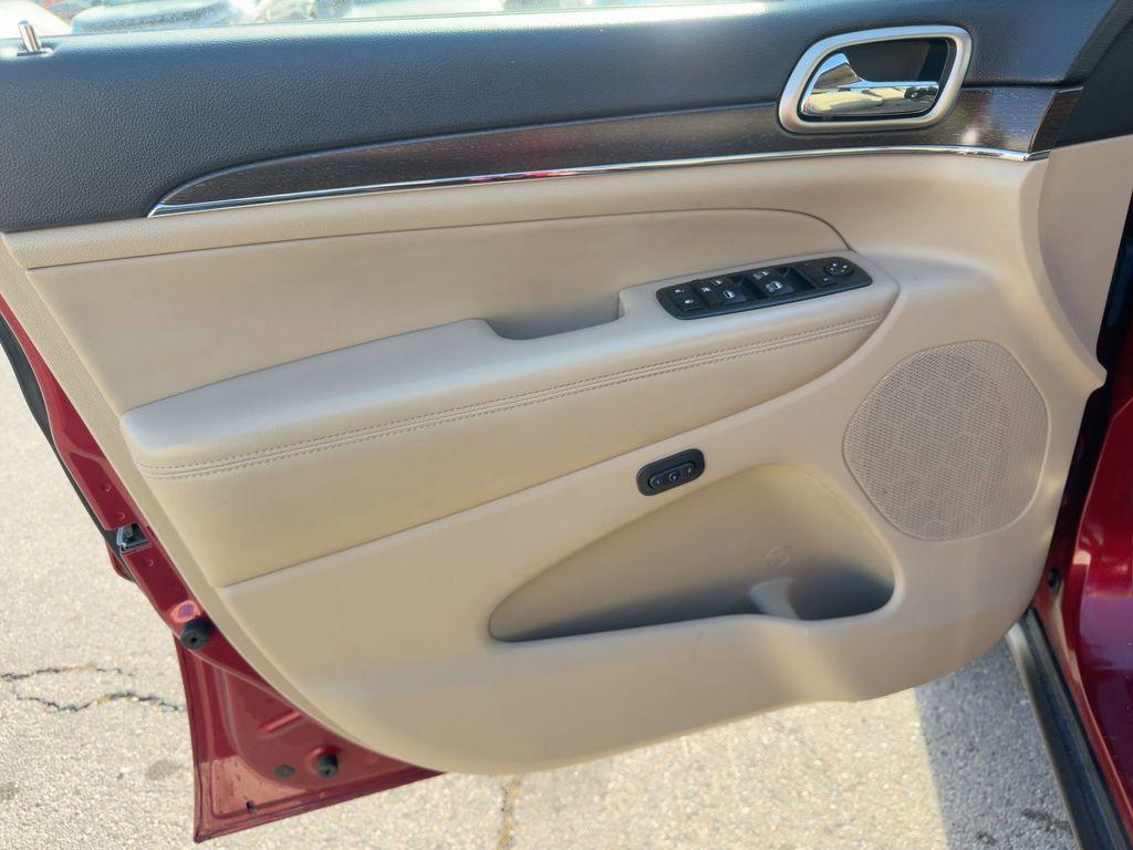 used 2014 Jeep Grand Cherokee car, priced at $5,693