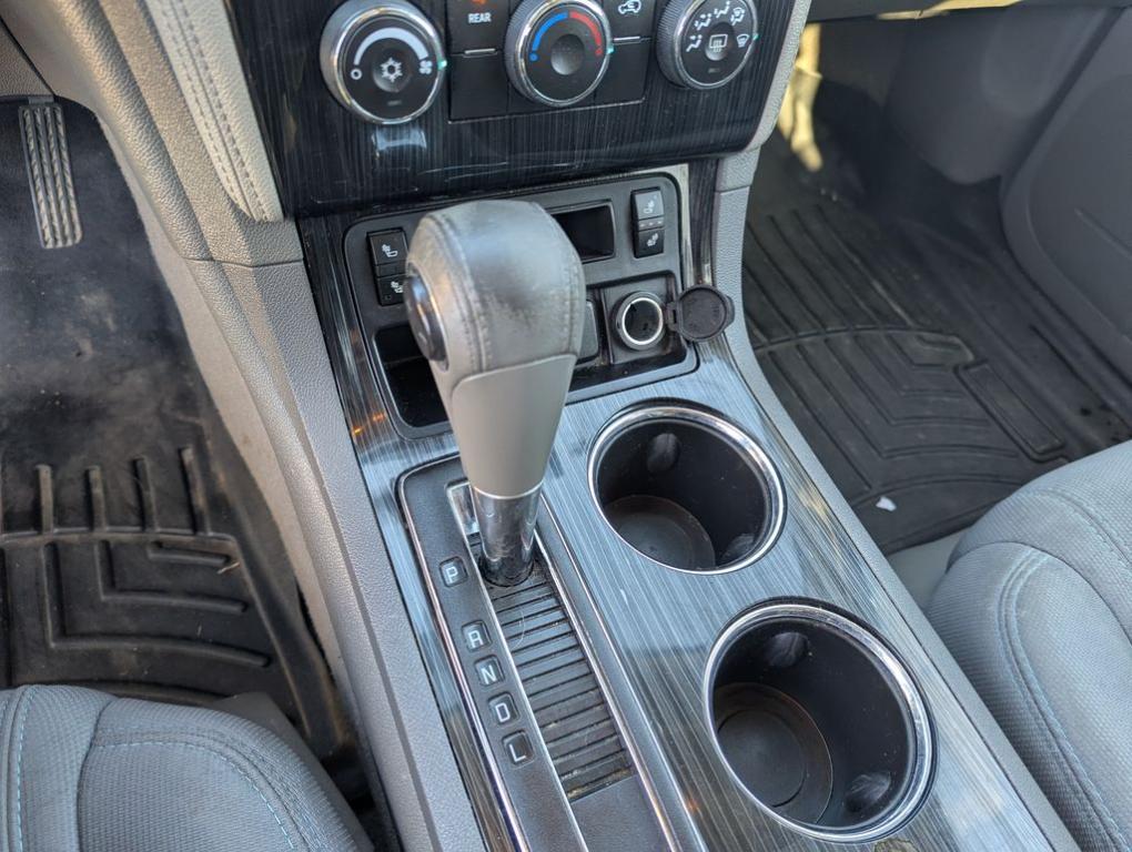 used 2015 Chevrolet Traverse car, priced at $5,988