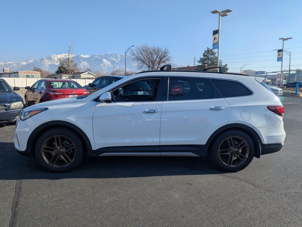 used 2018 Hyundai Santa Fe car, priced at $18,588