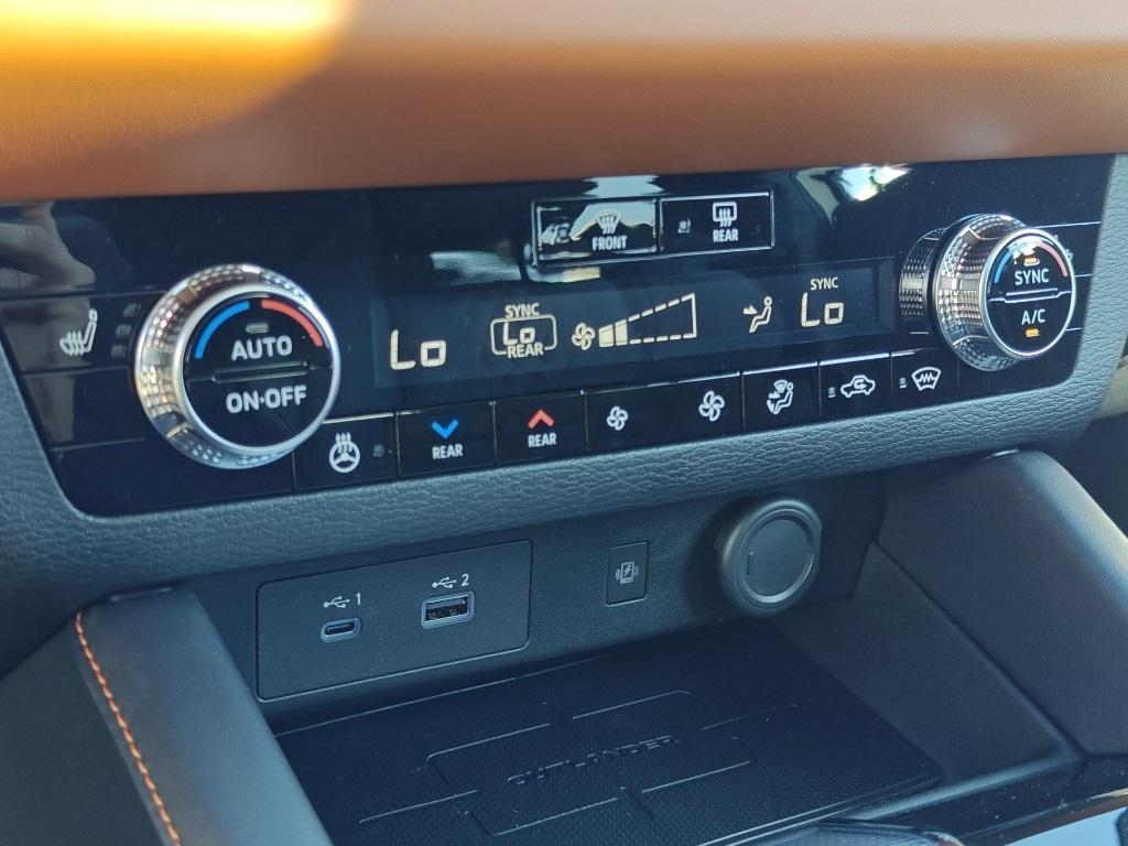 new 2025 Mitsubishi Outlander PHEV car, priced at $44,075