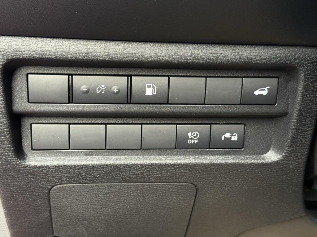 used 2025 Mitsubishi Outlander PHEV car, priced at $37,922