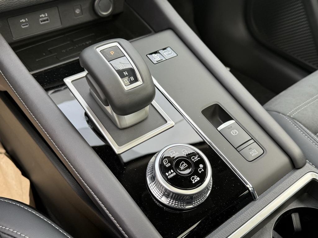 used 2025 Mitsubishi Outlander PHEV car, priced at $37,922