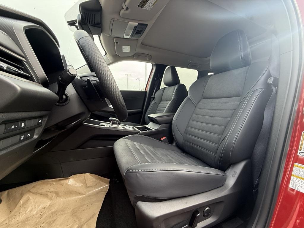 used 2025 Mitsubishi Outlander PHEV car, priced at $37,922