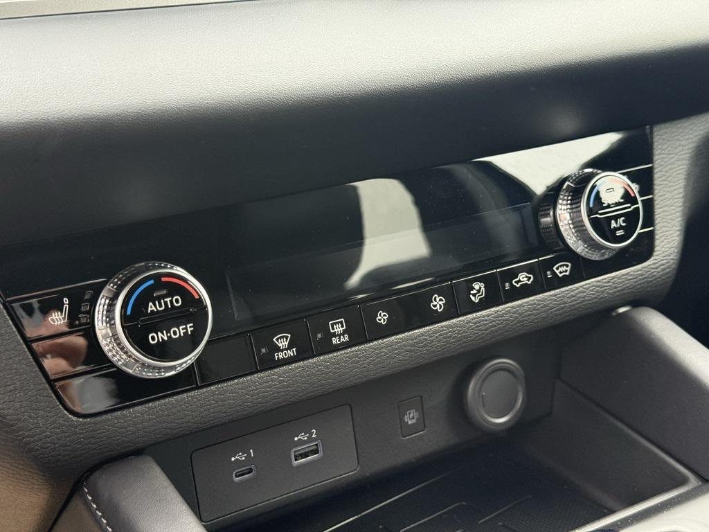 used 2025 Mitsubishi Outlander PHEV car, priced at $39,388