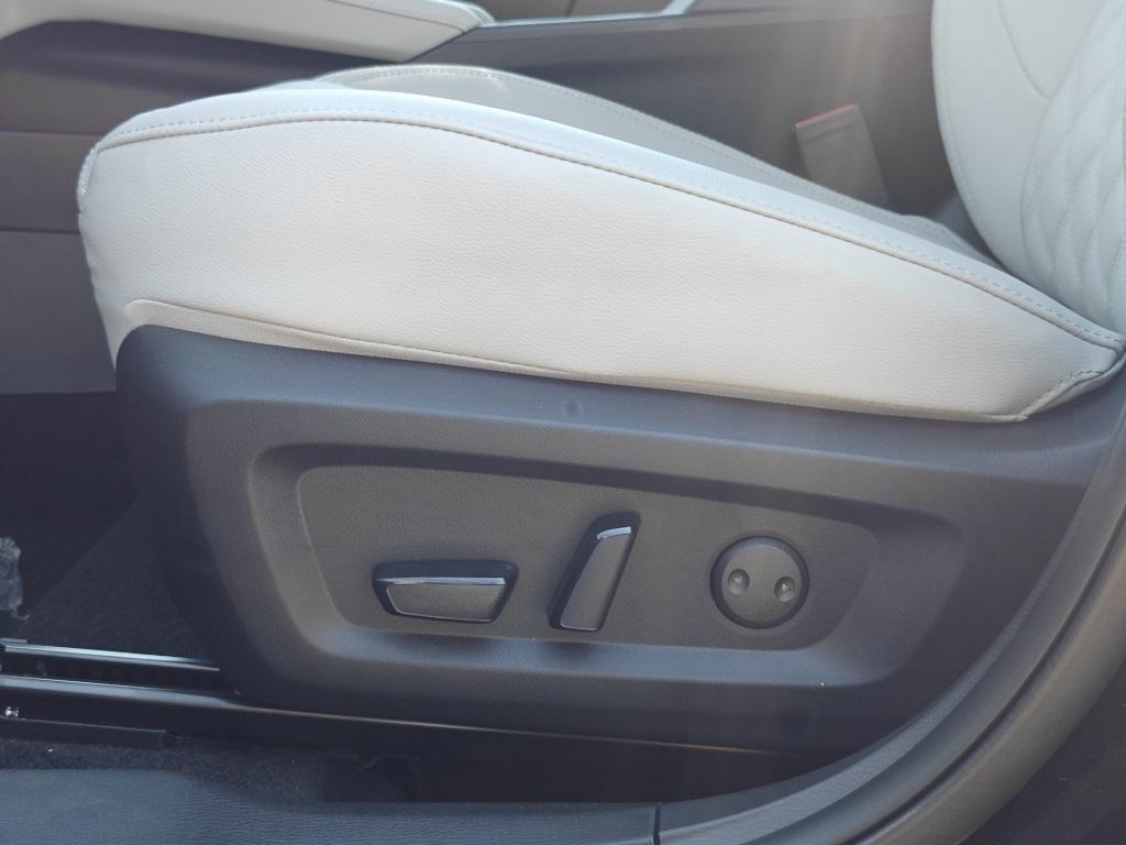 new 2025 Mitsubishi Outlander PHEV car, priced at $42,920