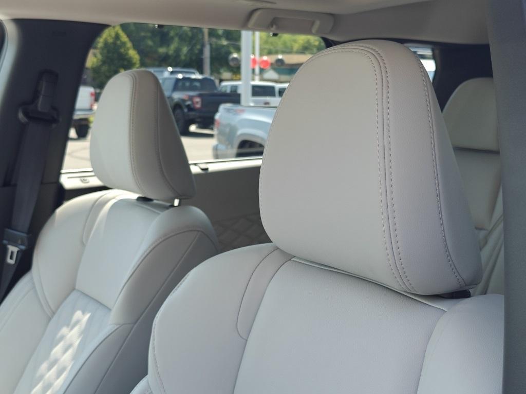 new 2025 Mitsubishi Outlander PHEV car, priced at $42,920