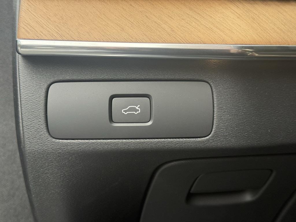 used 2025 Volvo XC90 car, priced at $47,488