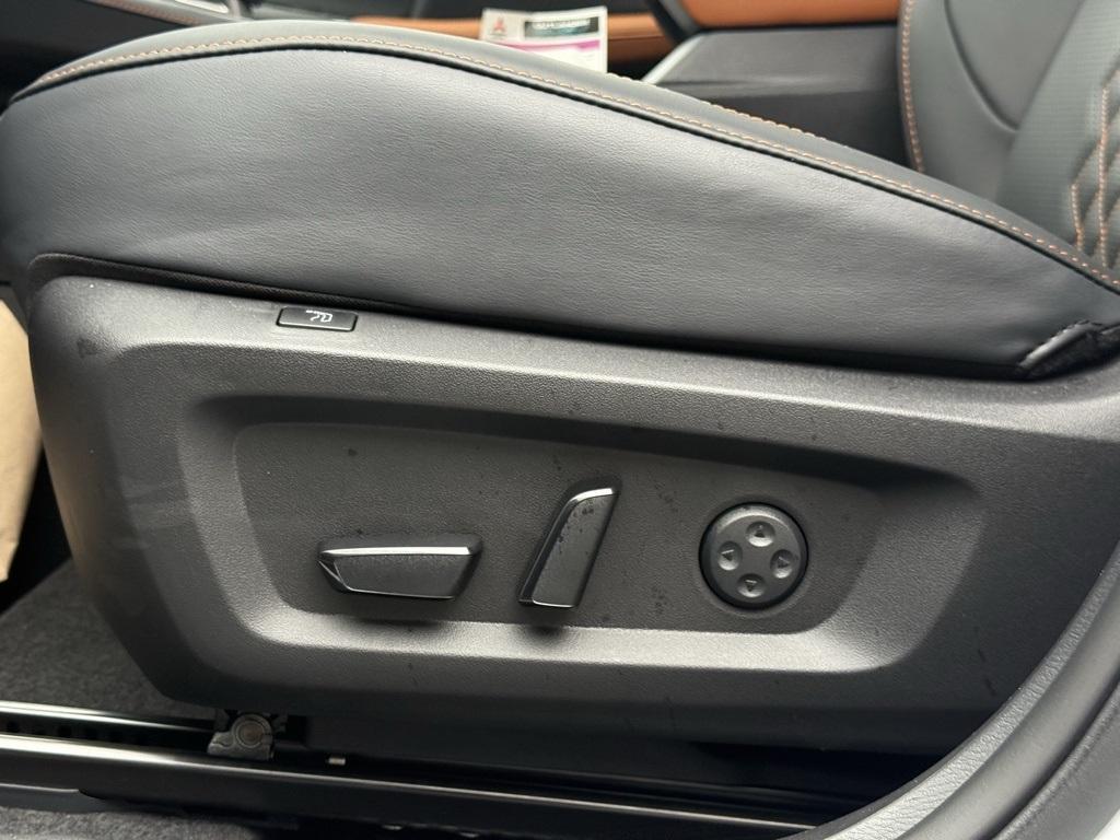 used 2025 Mitsubishi Outlander PHEV car, priced at $39,550